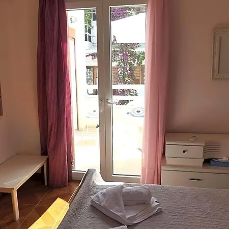 호텔 Central City Apartment