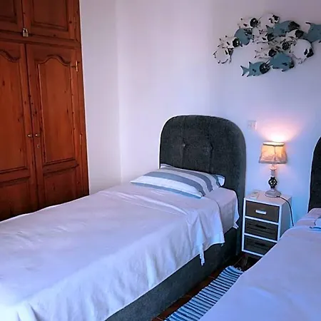 Central City Apartment فندق Naxos City